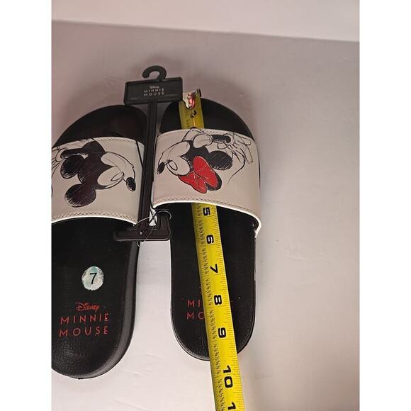 Disney Mickey Mouse and Minnie Sharing a Kiss Women's Flip Flop Slides Size 7 - Picture 3 of 7